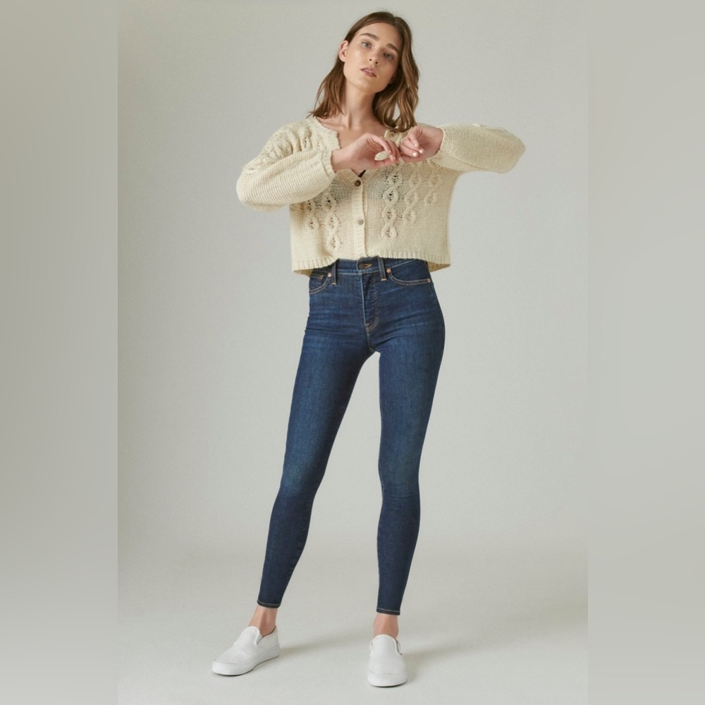 Uni Fit High Rise Skinny Jean